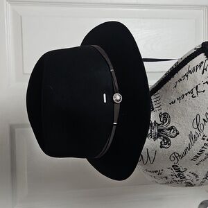 Kooringal Fedora black wool 50 + Sun Protection 100% Australian wool felt